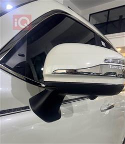 تۆیۆتا لاند کروزەر